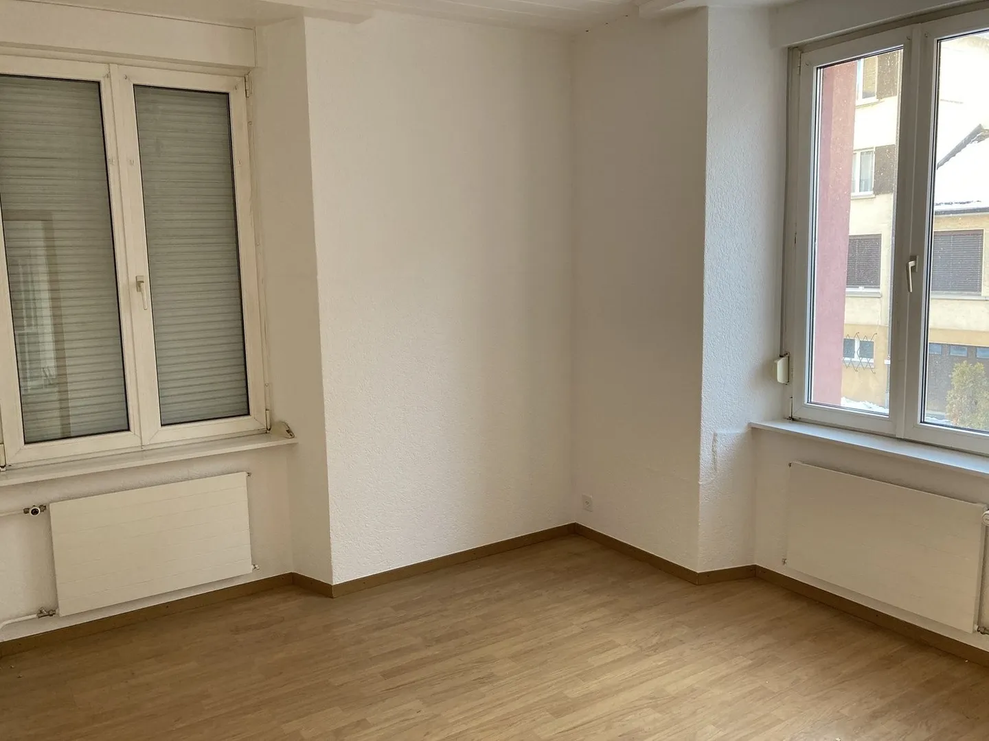 2-room apartment with balcony - Photo 1 of 5