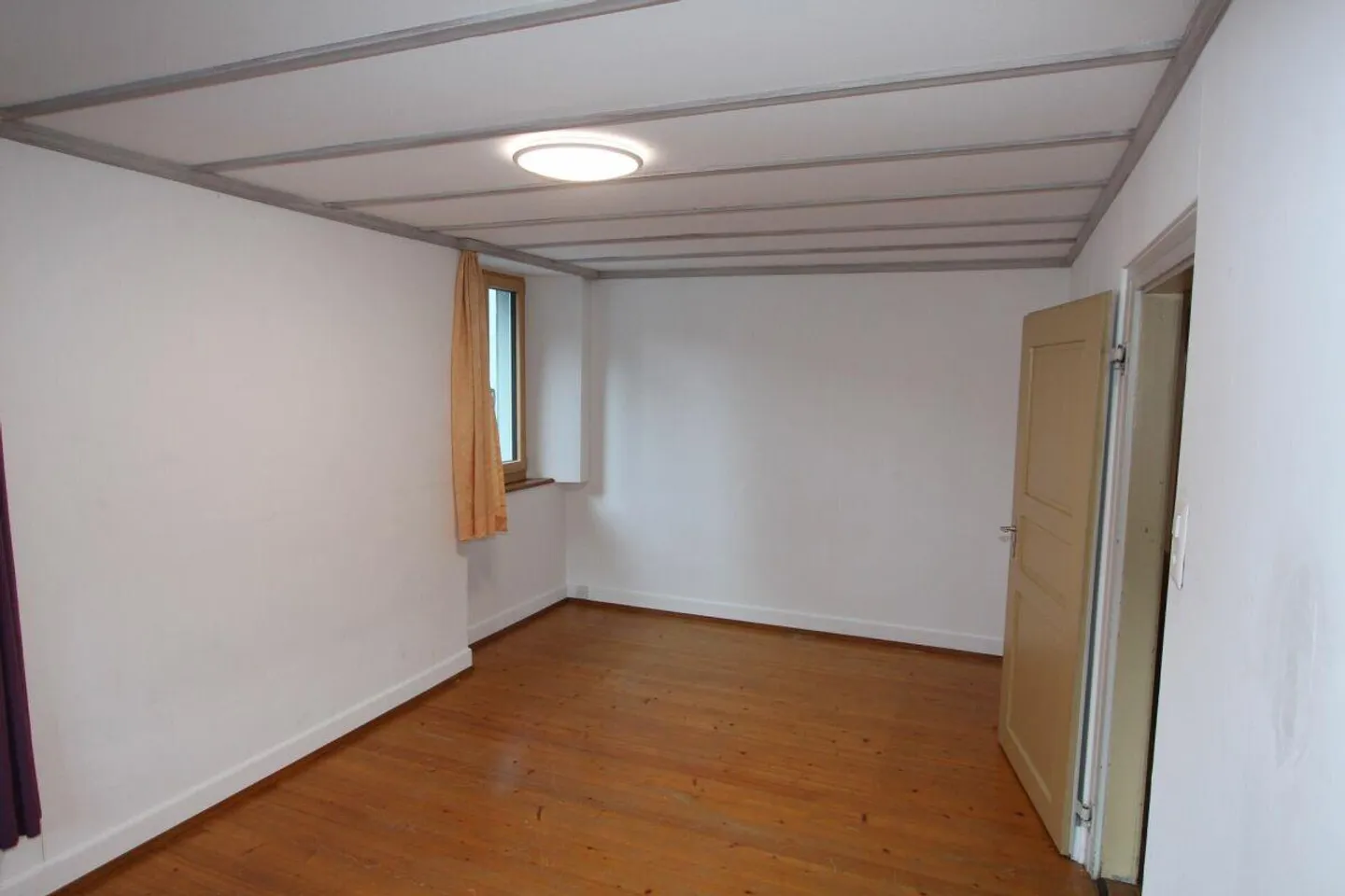 Central located 4.5 room apartment on Neudorfstrasse - Photo 5 of 7