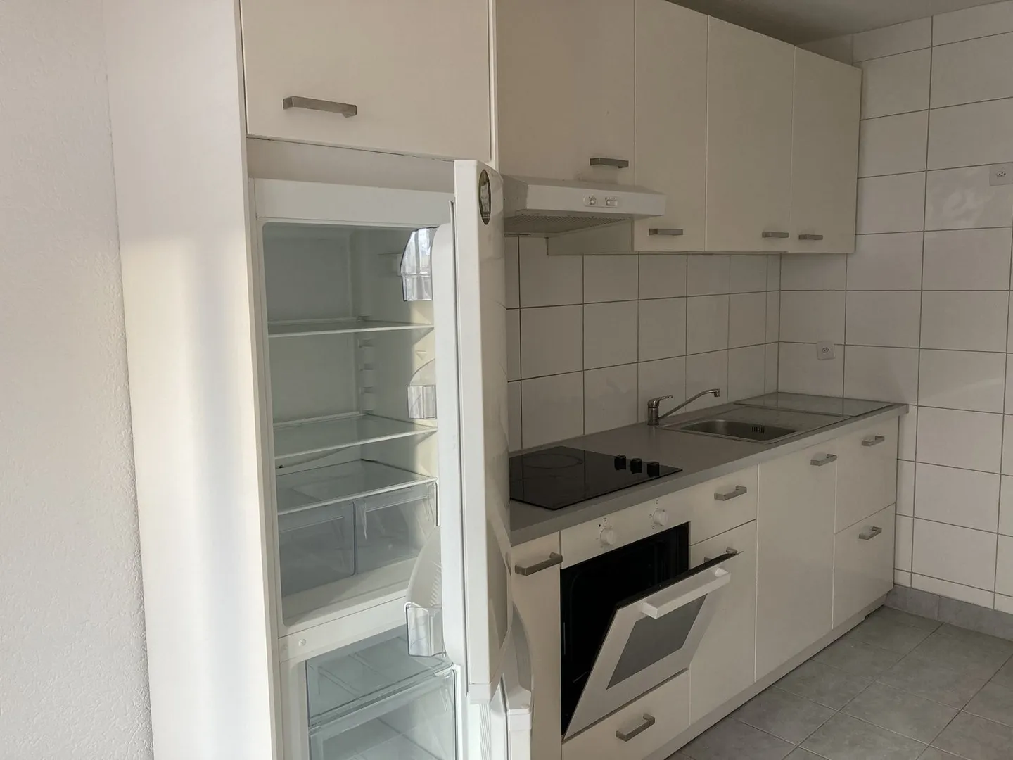 2-room apartment with balcony - Photo 2 of 5