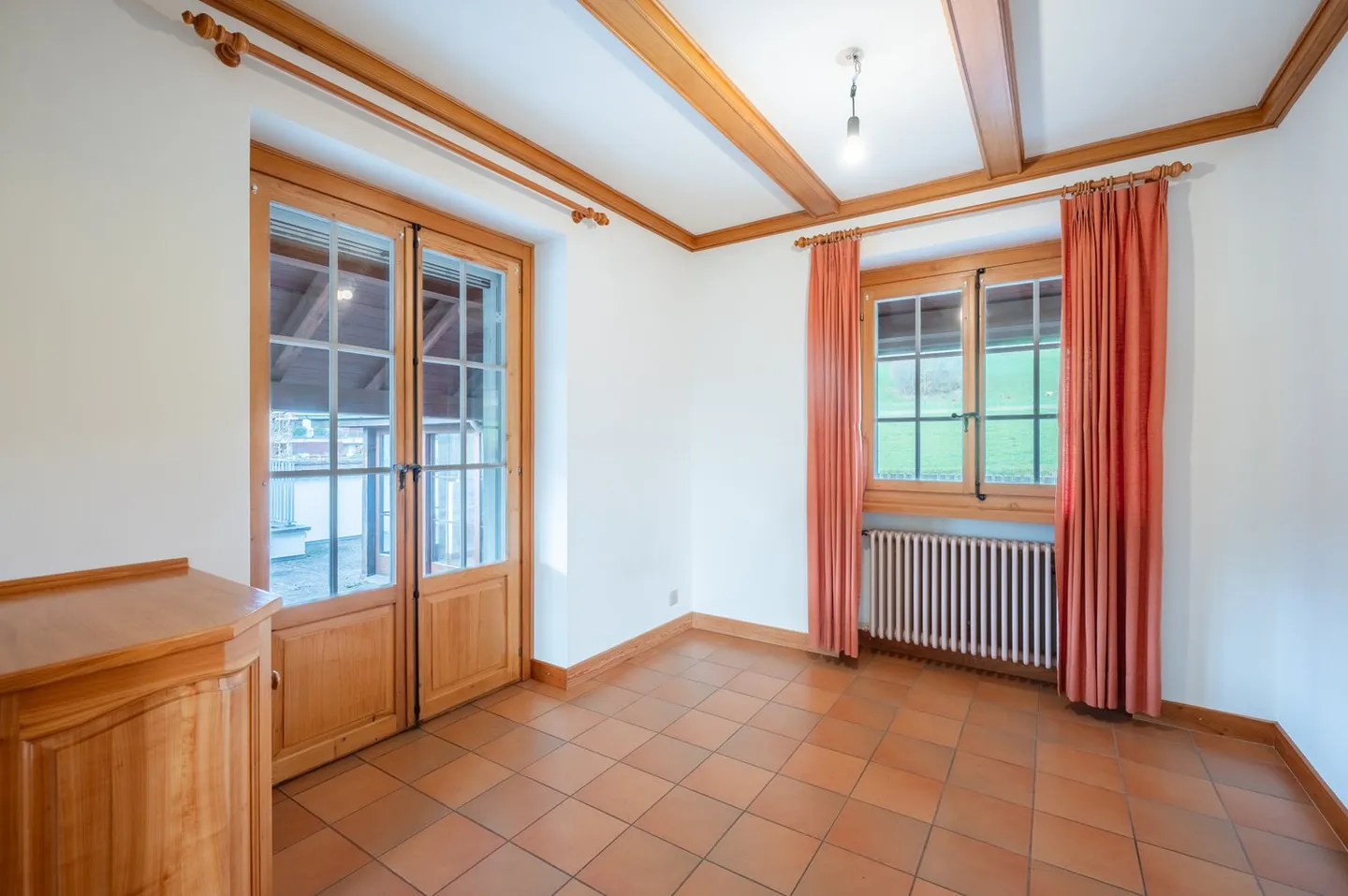 Appartamento maestoso di 6,5 stanze con giardino, terrazza e vista sulle montagne - Foto 3 di 30