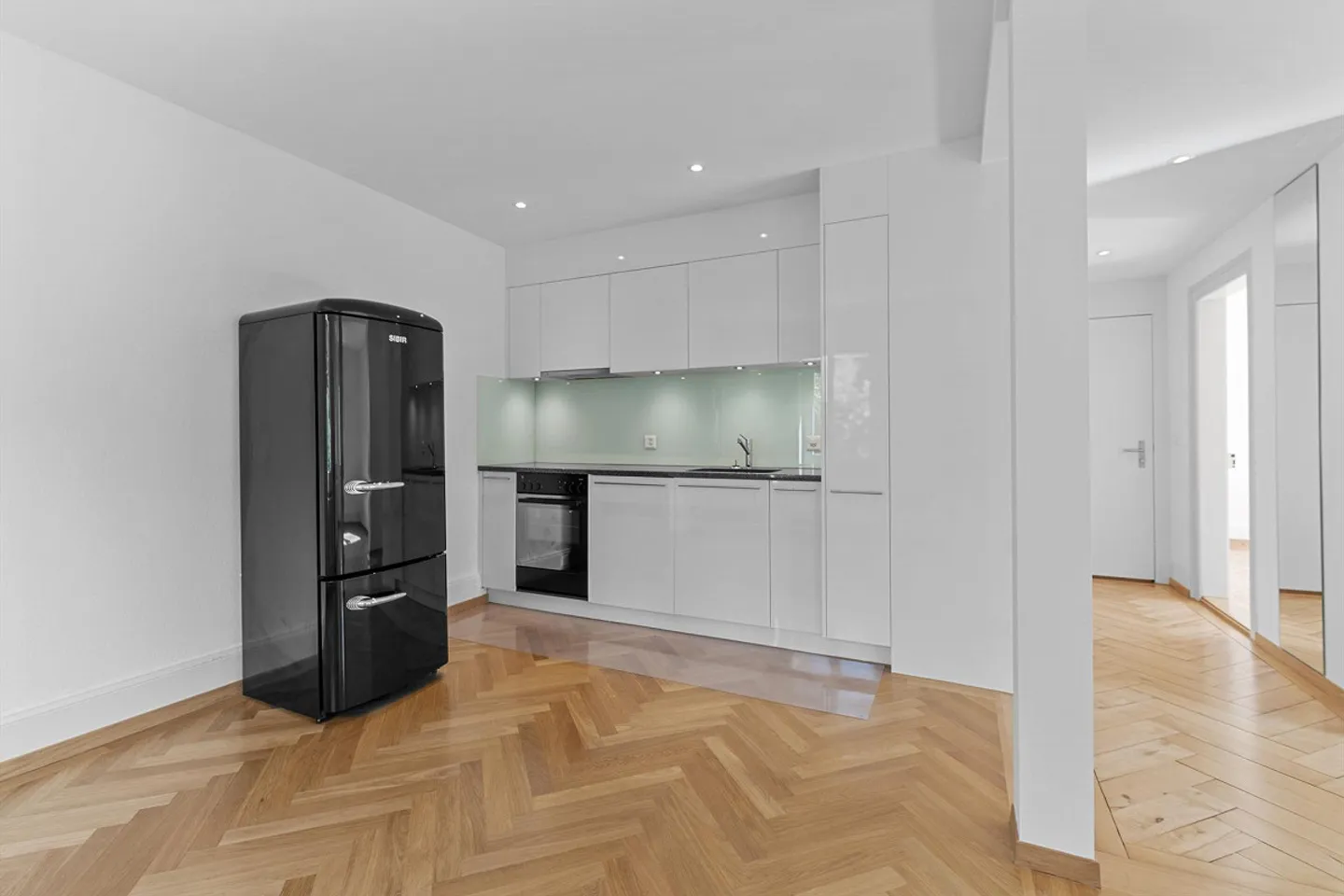 Symbiosis of Old Building and Modern in the Obergütsch Quarter - Photo 5 of 9