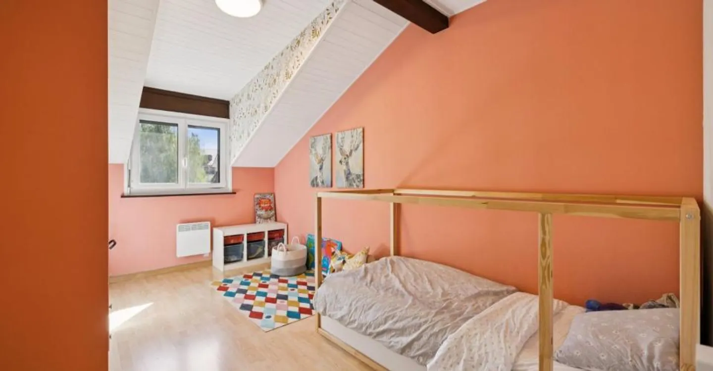 Elegant duplex apartment with 4.5 rooms in a private environment - Photo 9 of 13