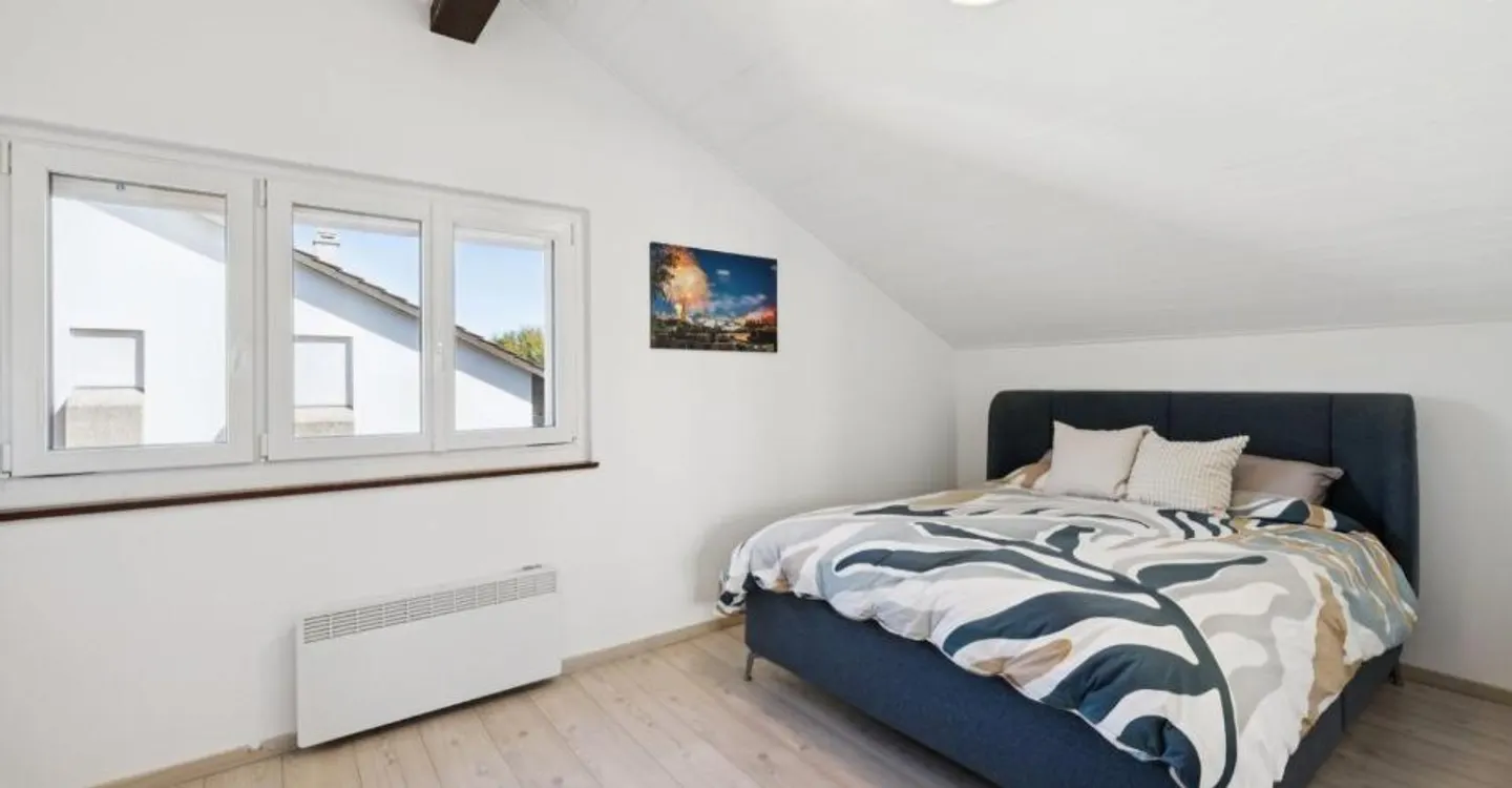 Elegant duplex apartment with 4.5 rooms in a private environment - Photo 7 of 13