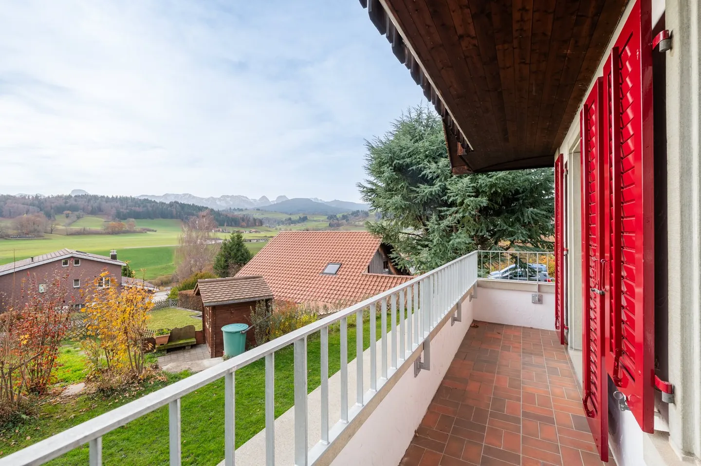 Appartamento maestoso di 6,5 stanze con giardino, terrazza e vista sulle montagne - Foto 15 di 30