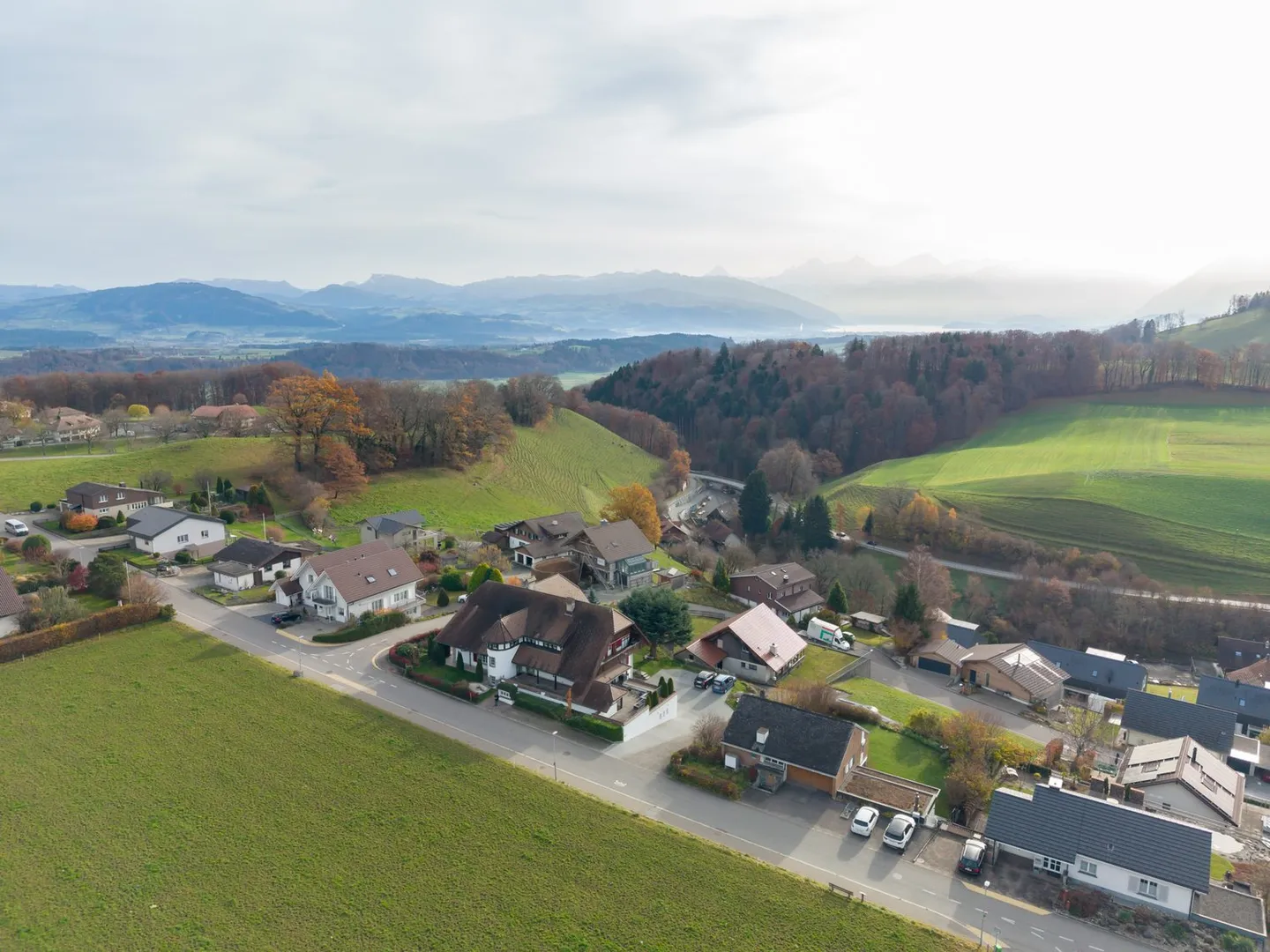 Appartamento maestoso di 6,5 stanze con giardino, terrazza e vista sulle montagne - Foto 24 di 30