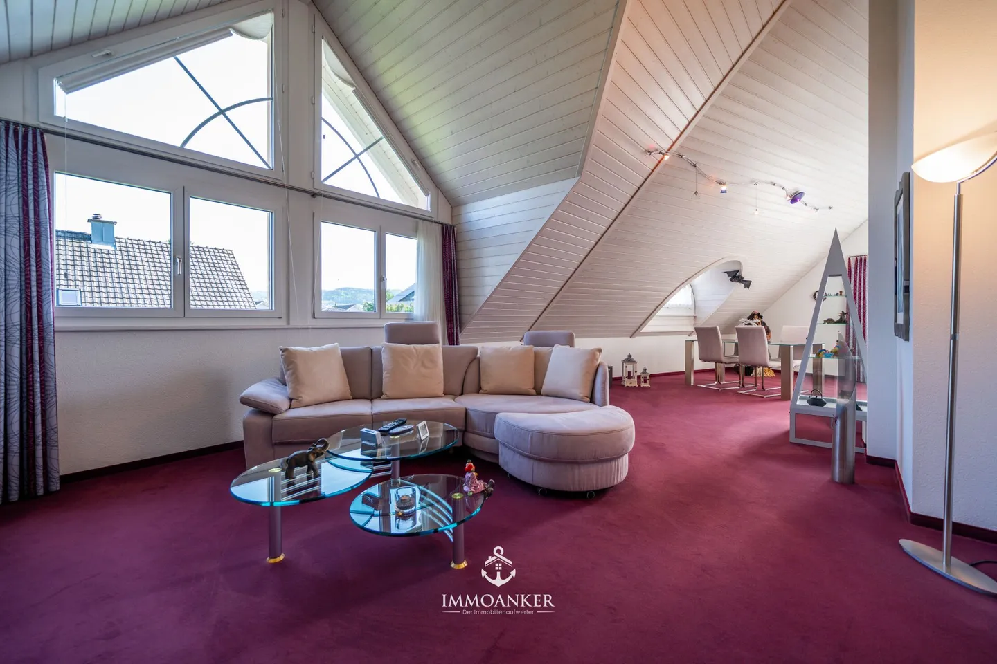 Charmantes Familienhaus mit Garten - Foto 8 von 13