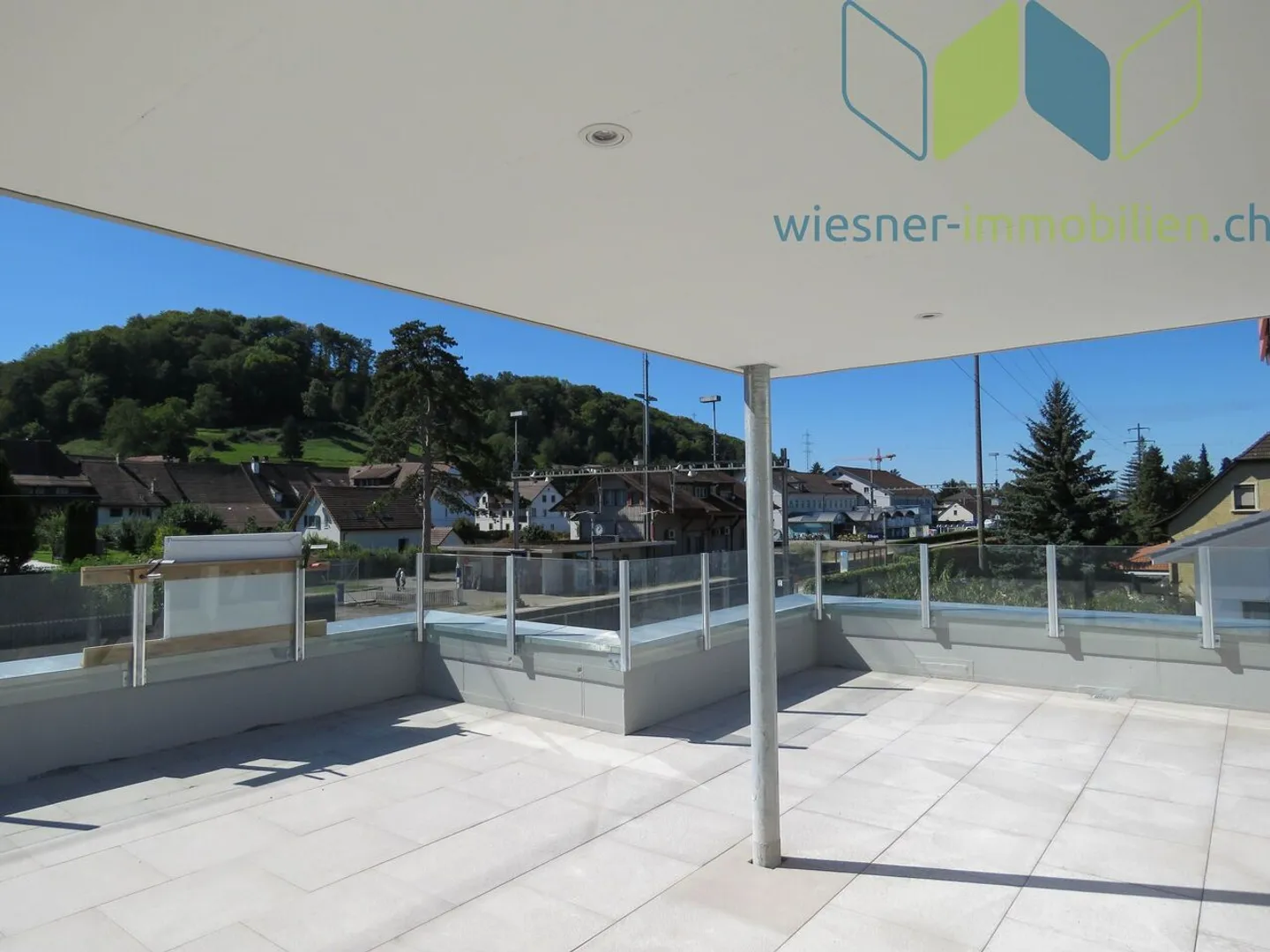 Appartamento Attico 3½ locali con grande terrazza sul tetto - Foto 4 di 11