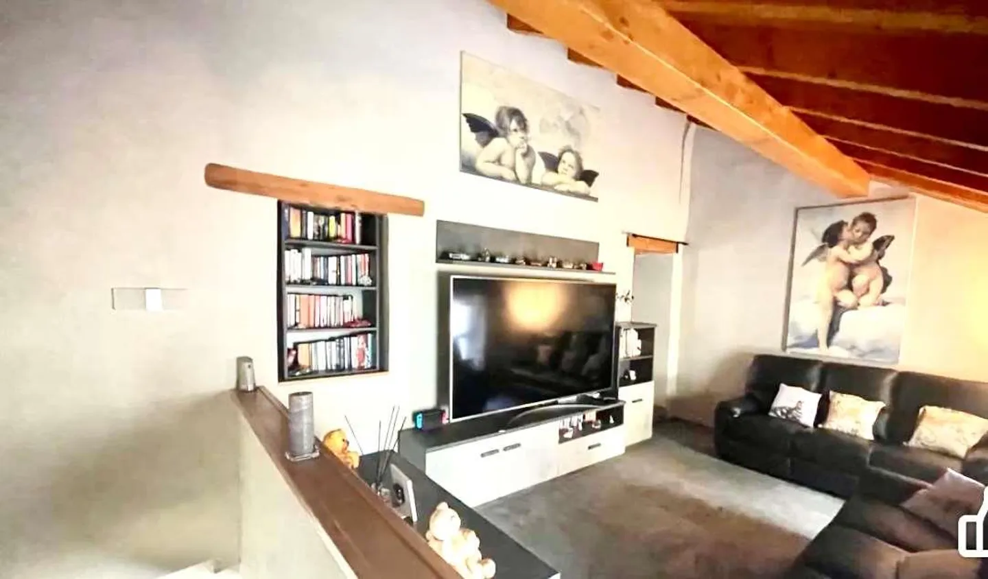 Casa singola in affitto - Foto 3 di 13