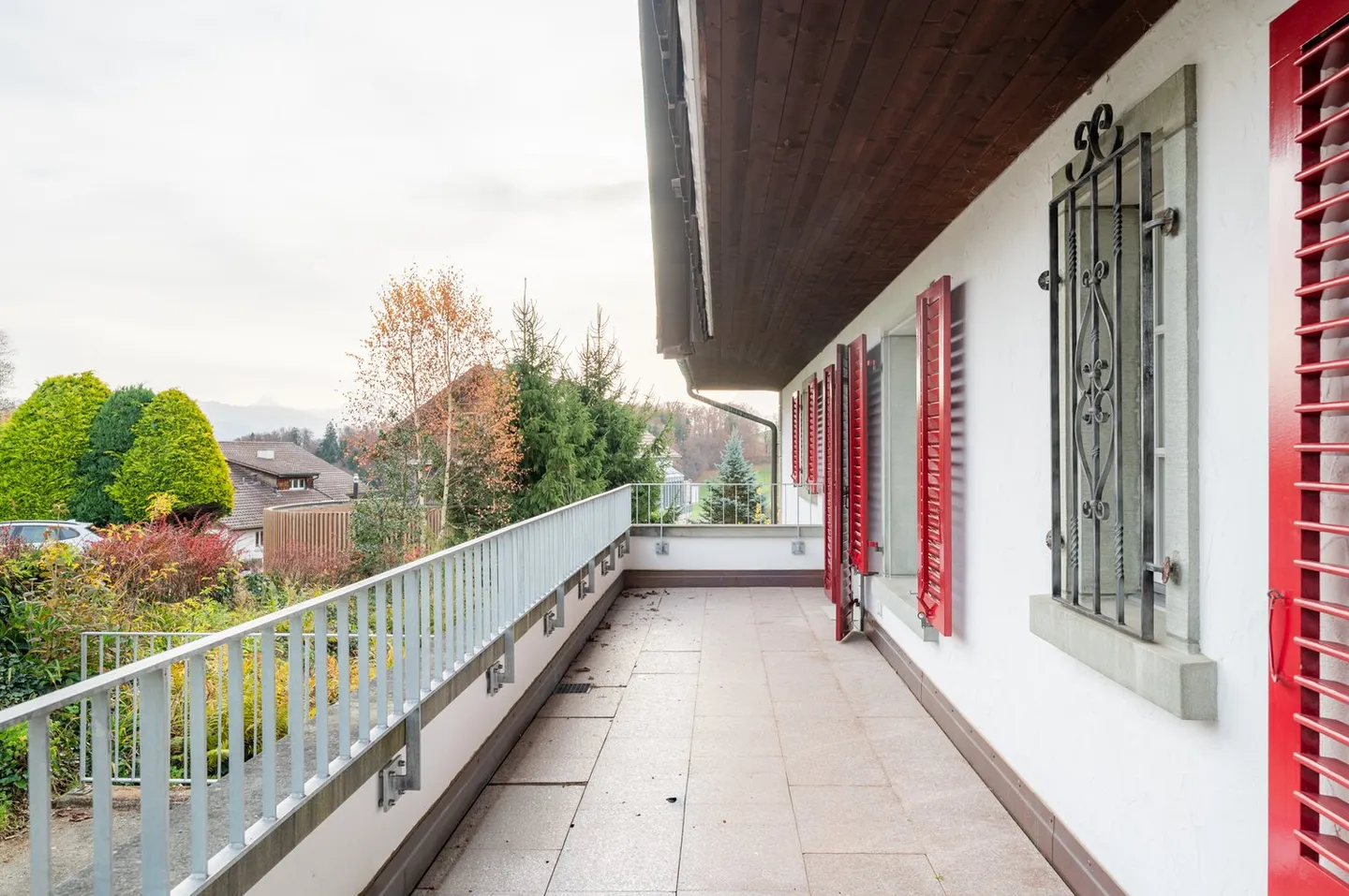 Appartamento maestoso di 6,5 stanze con giardino, terrazza e vista sulle montagne - Foto 23 di 30