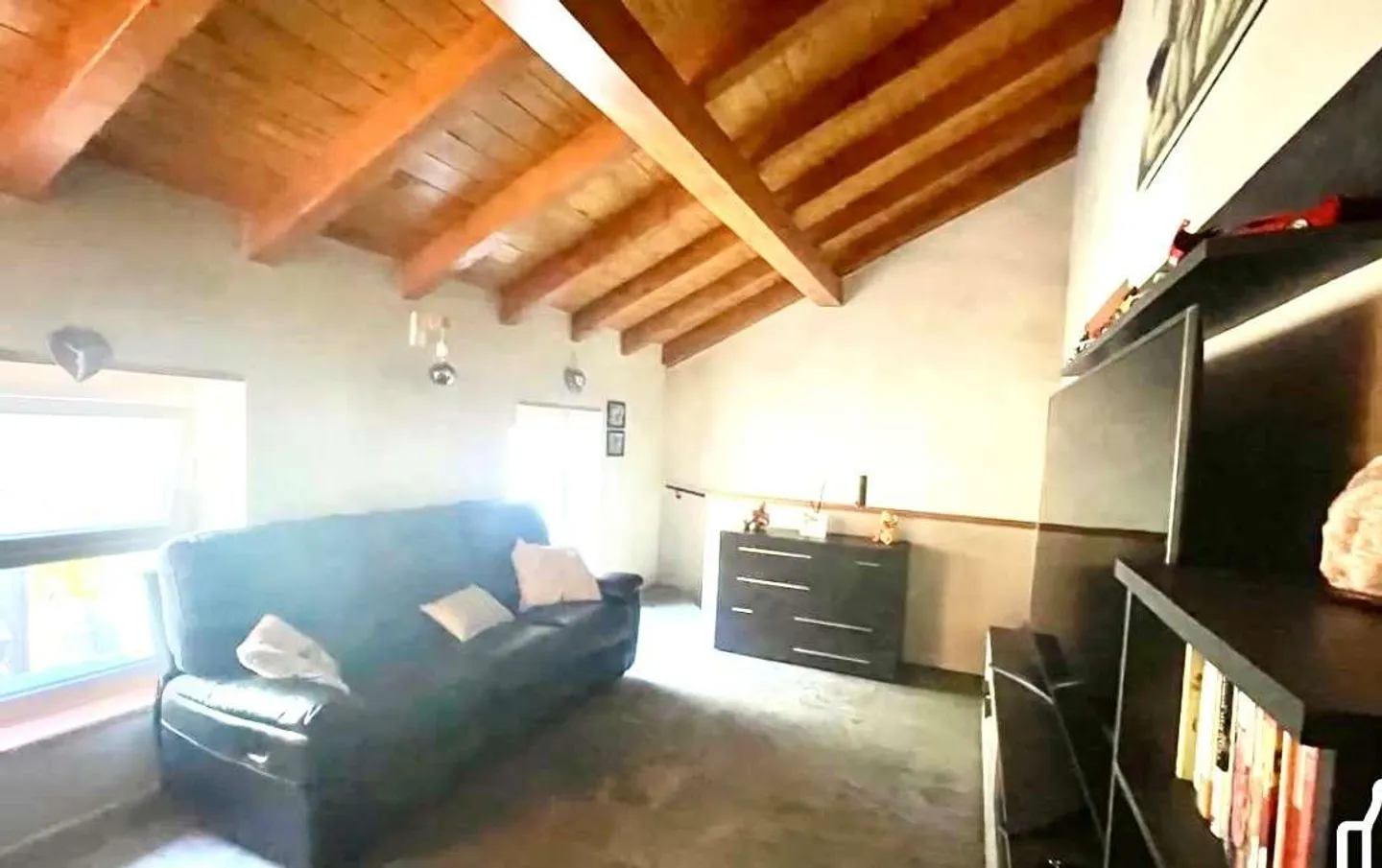 Casa singola in affitto - Foto 4 di 13