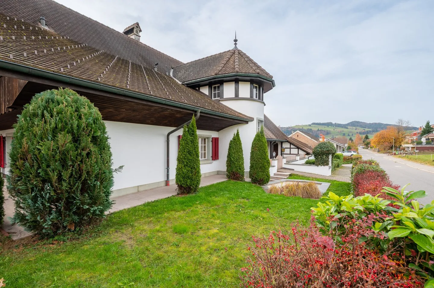 Appartamento maestoso di 6,5 stanze con giardino, terrazza e vista sulle montagne - Foto 30 di 30