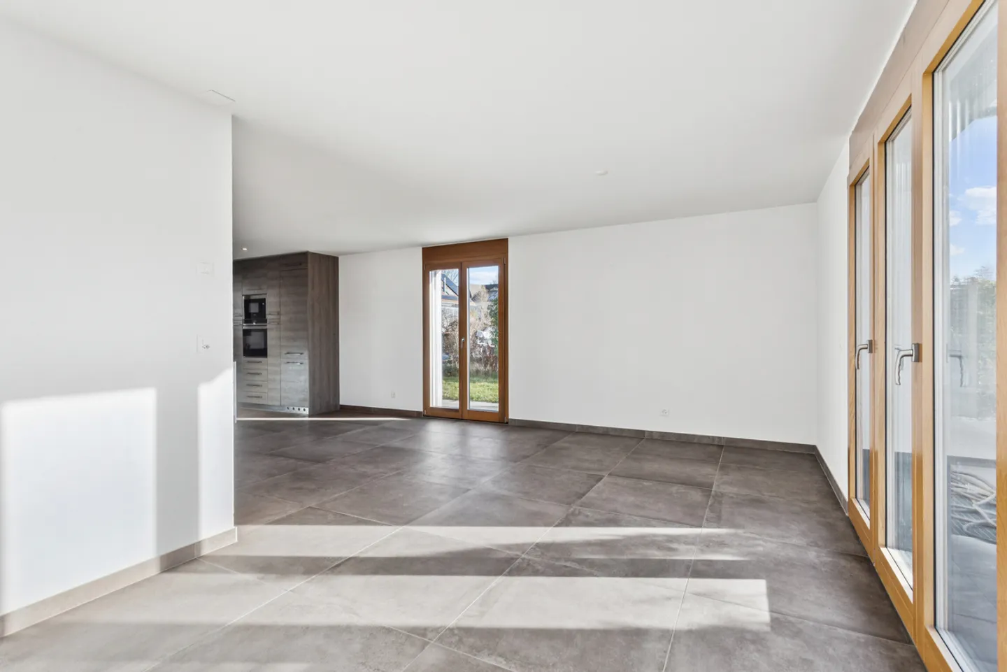 «Angrenzende 4,5-Zimmer-Villa, ideal für eine Familie» - Foto 3 von 16