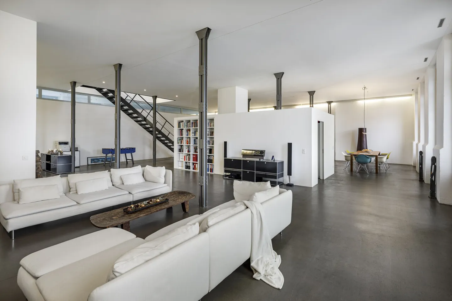 LOFT COLLECTION & PRIVATE ISLAND - Foto 1 von 4