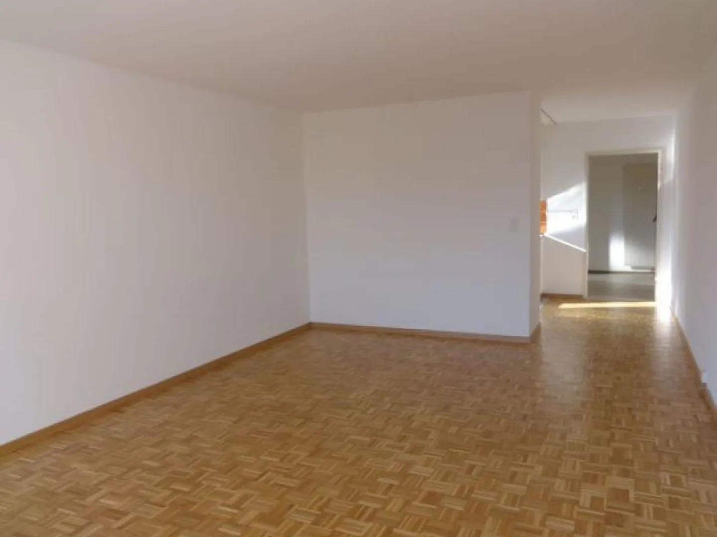 Petit appartement à Dübendorf - Photo 2 sur 9