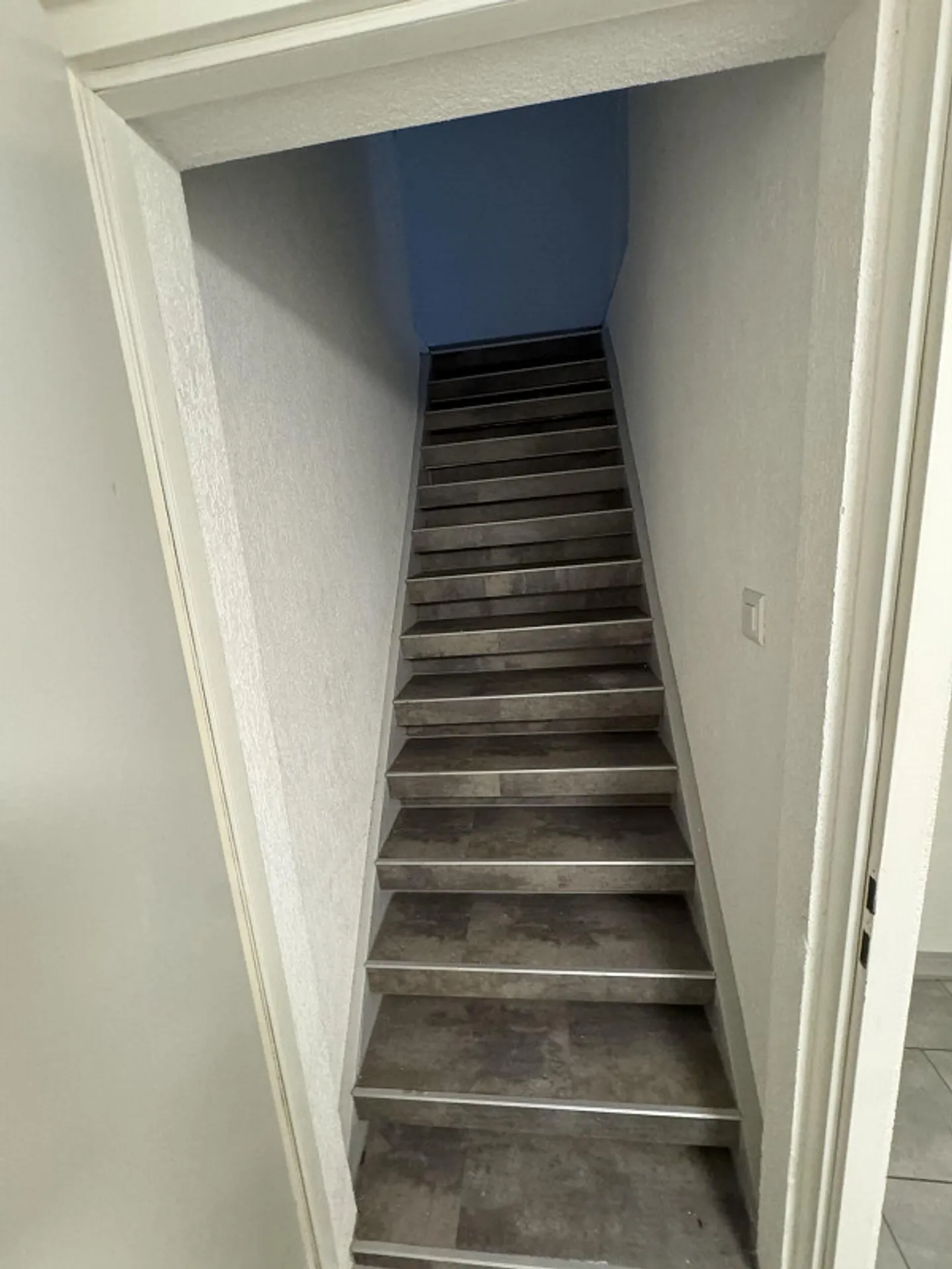 Renovated attic apartment in a central location - Photo 7 of 7