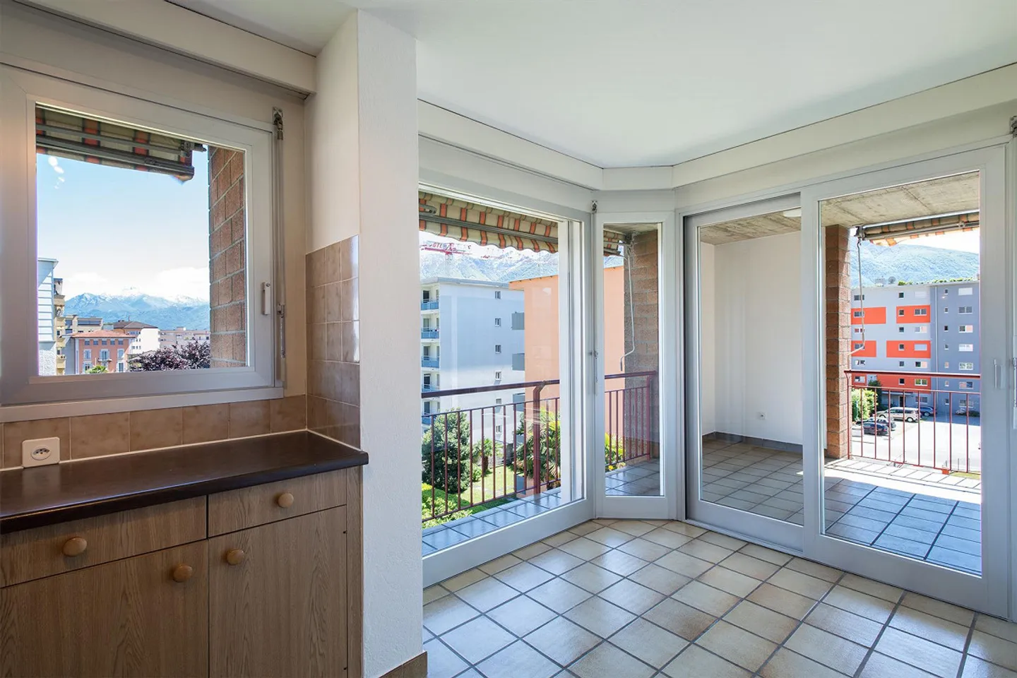 Appartement Charmant avec Balcon - Photo 6 sur 8