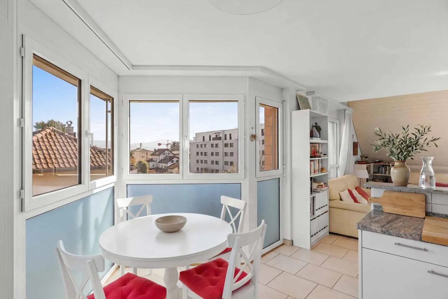 Duplex lumineux au centre de Gland - Photo 8 sur 13