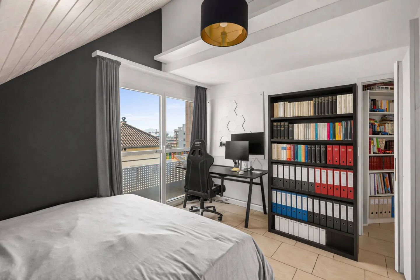 Duplex lumineux au centre de Gland - Photo 10 sur 13