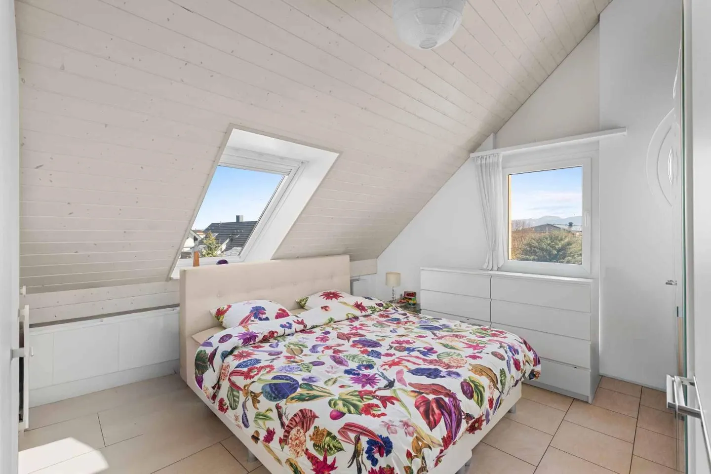 Duplex lumineux au centre de Gland - Photo 11 sur 13