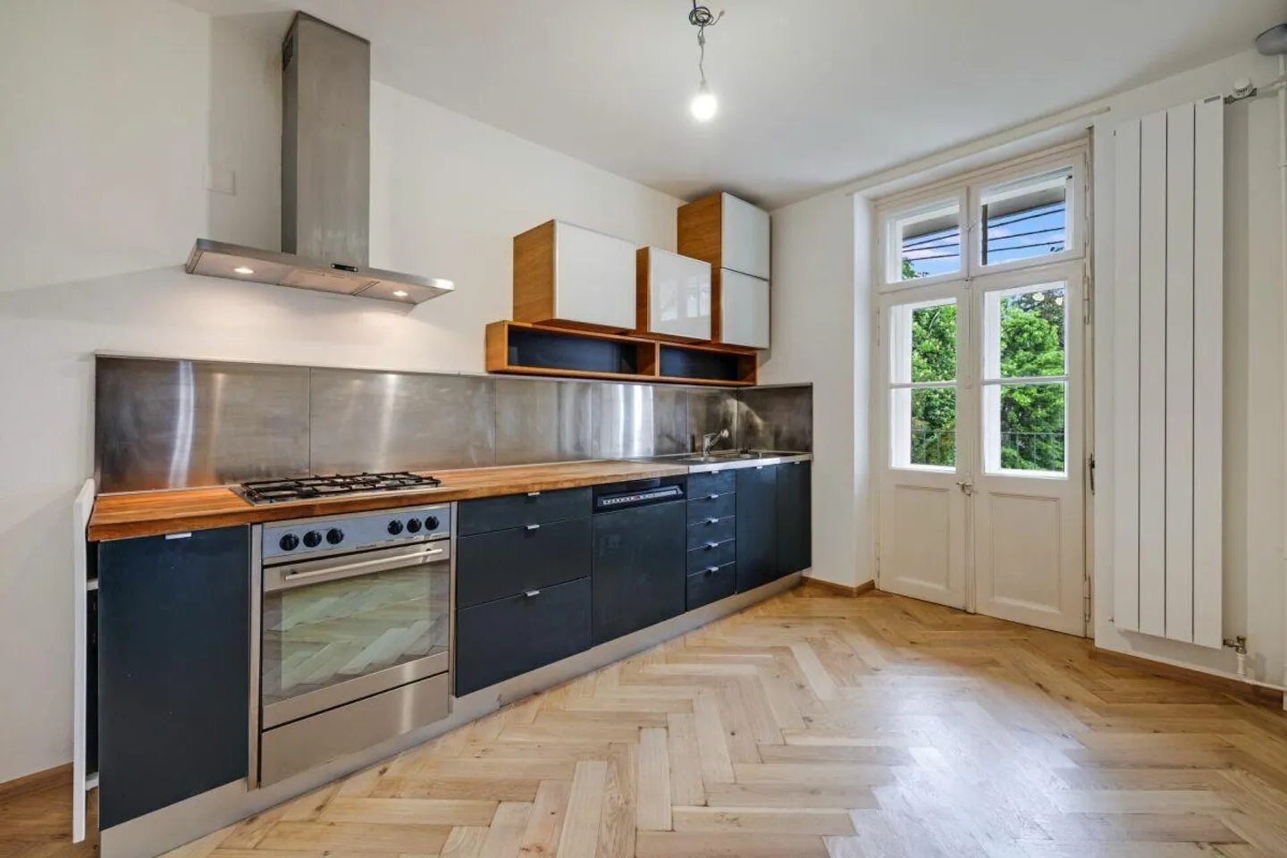 Charmante Altbauwohnung mit Balkon - Foto 6 von 15