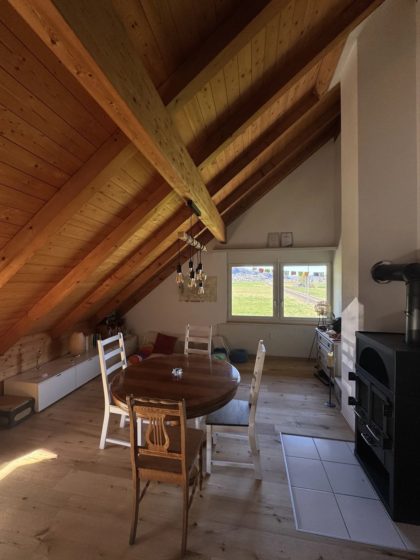 Charmante Dachwohnung in Kaufdorf - Foto 2 von 9