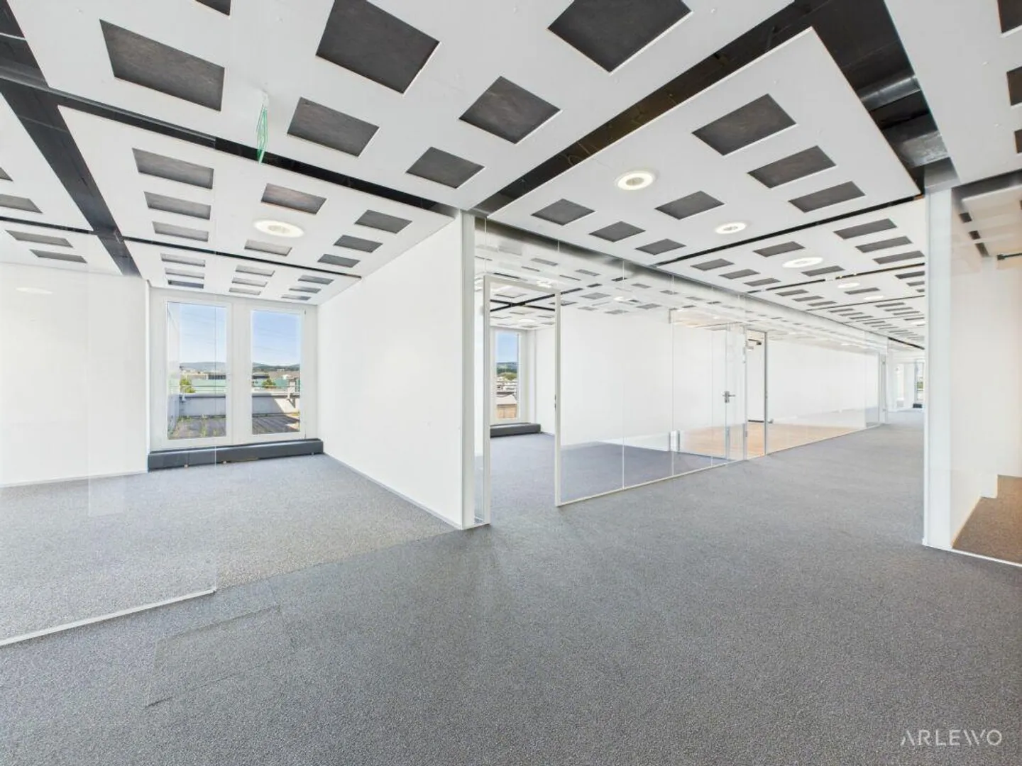 Büroattikageschoss mit grosser Terrasse - Foto 4 von 18