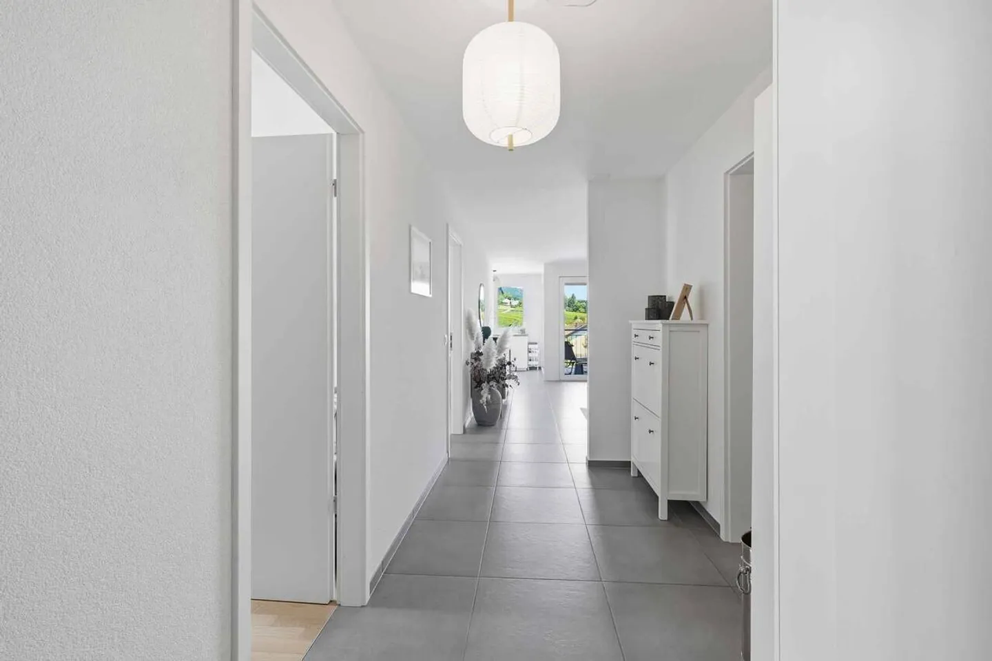 Schöne moderne Wohnung, ideal für Investitionen! - Foto 3 von 11
