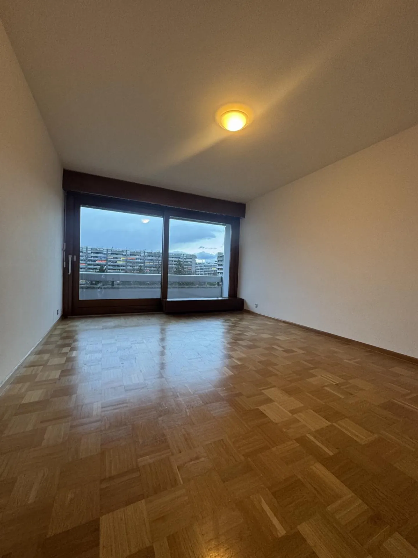 Superbo appartamento ristrutturato con balcone - Esclusiva - Foto 5 di 7