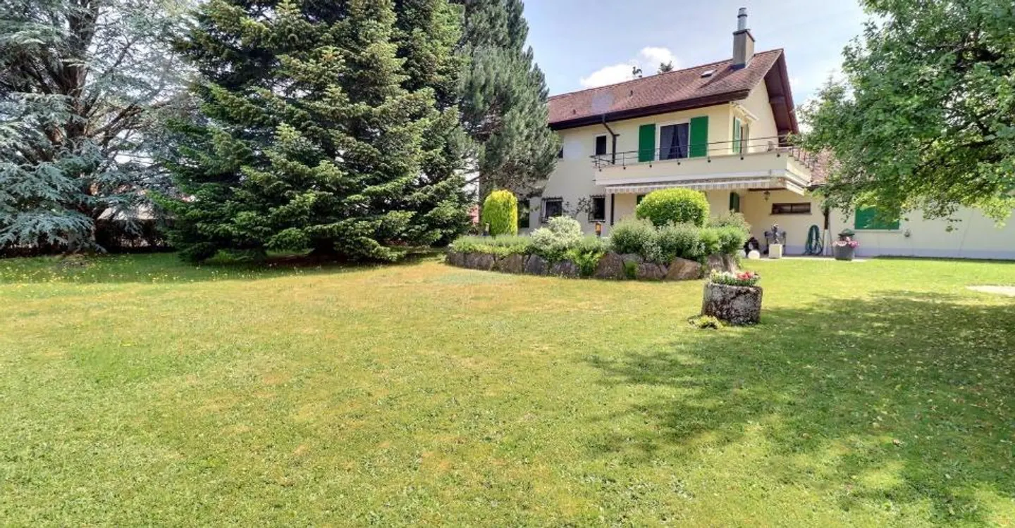 Magnificent individual house in occupied life annuity without rent with a view of the Jura - Photo 5 of 12