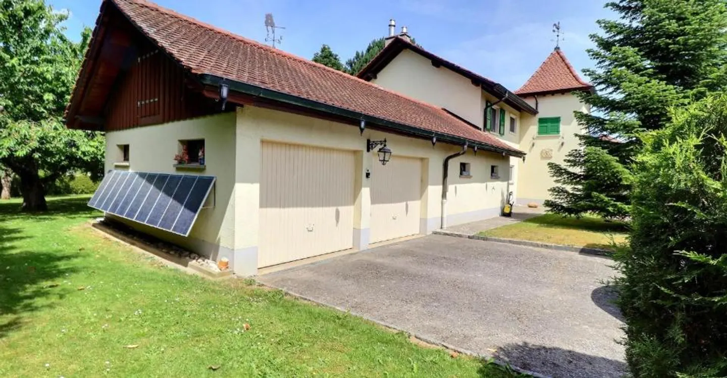 Magnificent individual house in occupied life annuity without rent with a view of the Jura - Photo 6 of 12