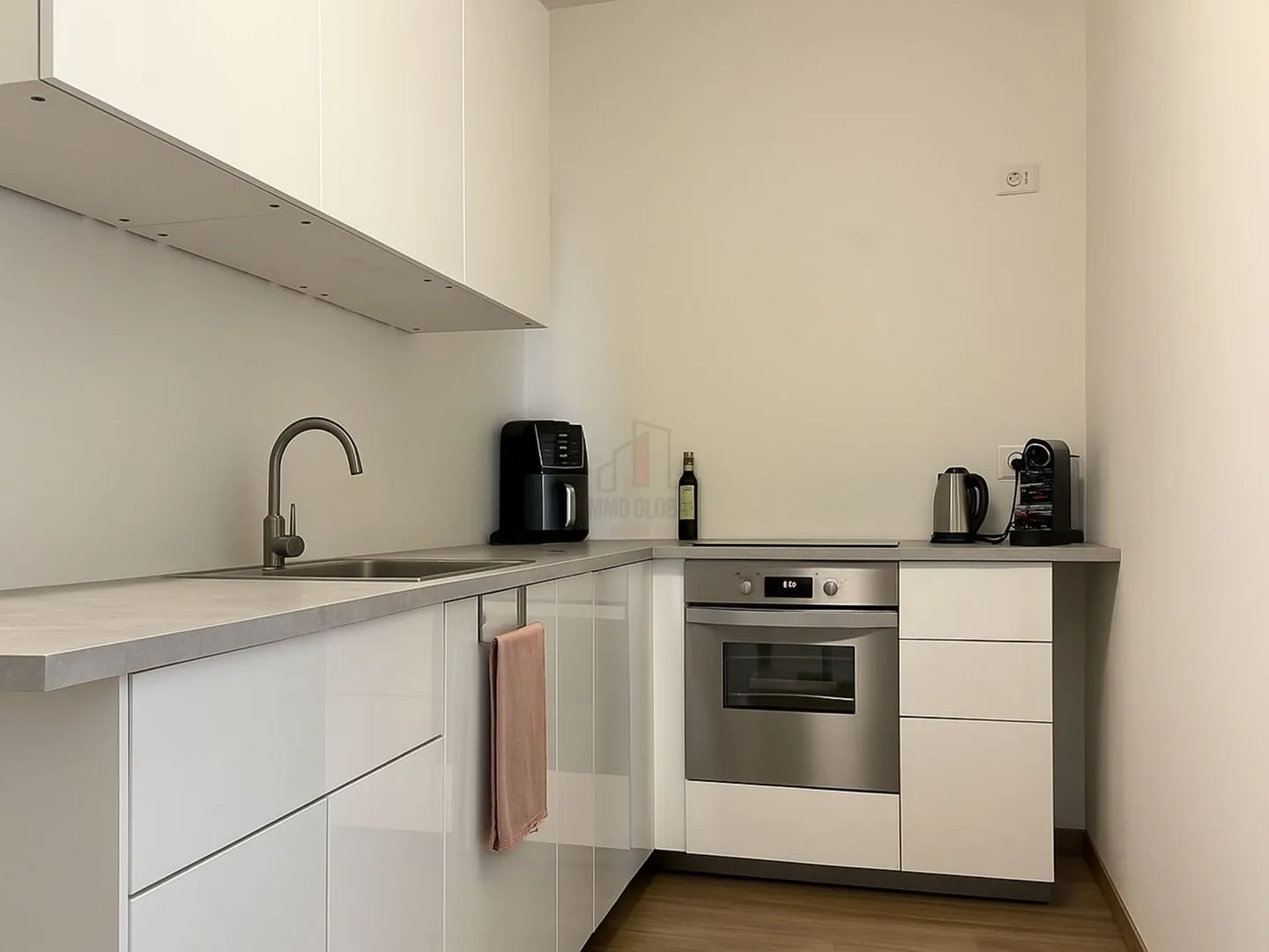 Komfortables Apartment mit teilweiser Seesicht - Photo 7 of 13