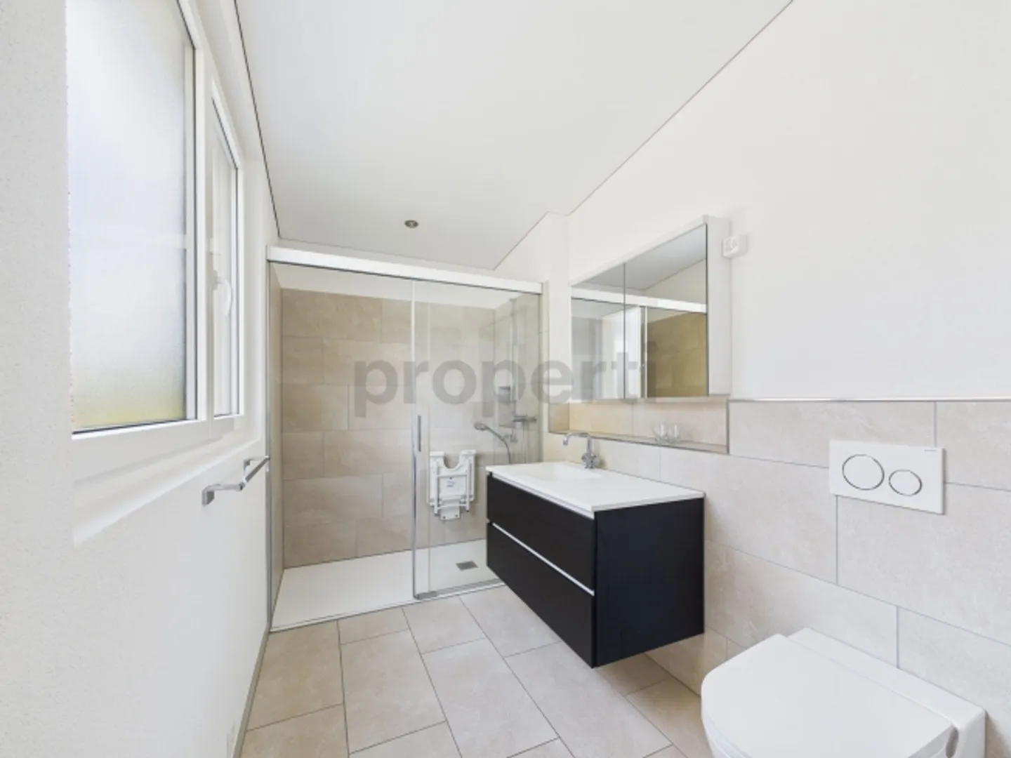 Exklusive 4.5-Zimmer-Wohnung mit hohem Komfort und Garten in Seon, AG - Foto 9 von 10