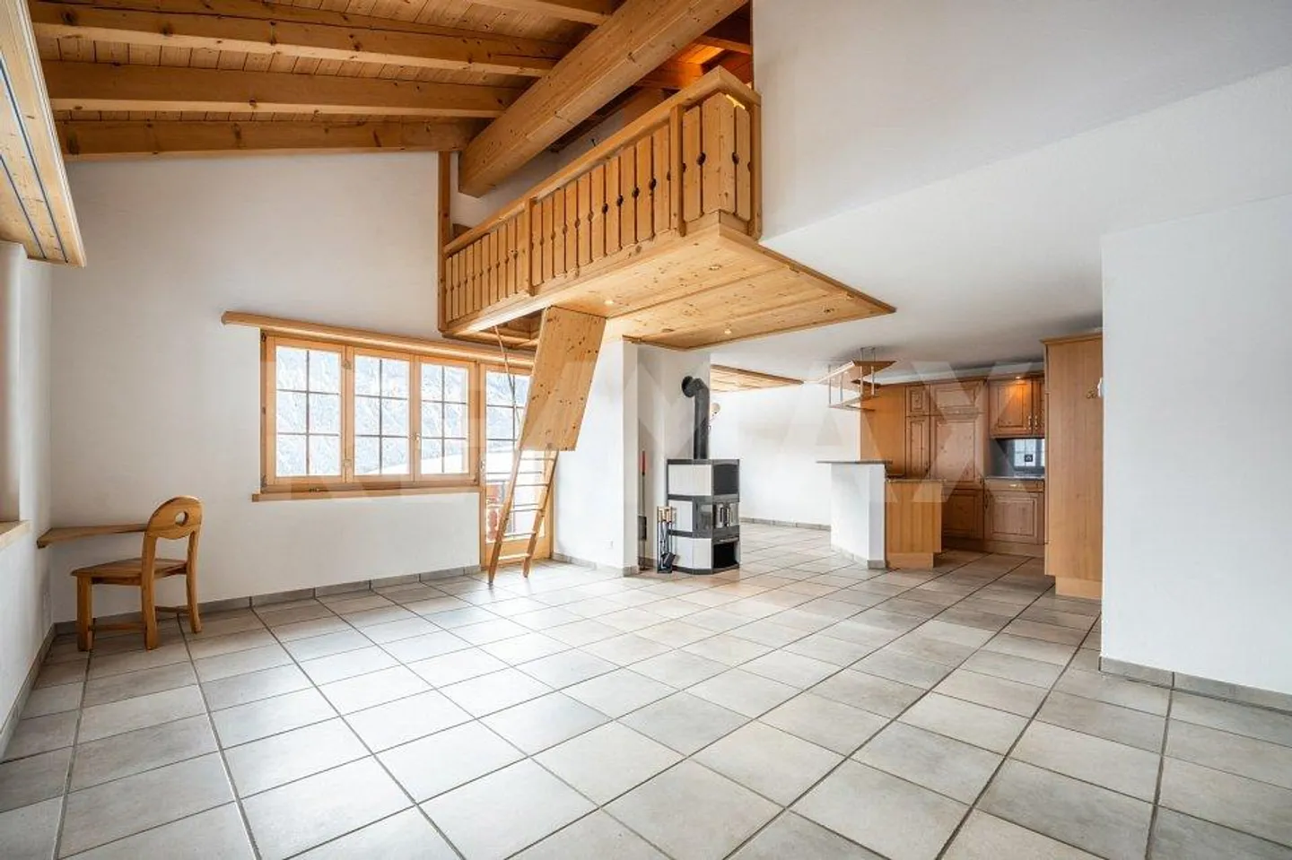 Appartamento attraente di 2,5 stanze con vista sulle montagne - Foto 3 di 10