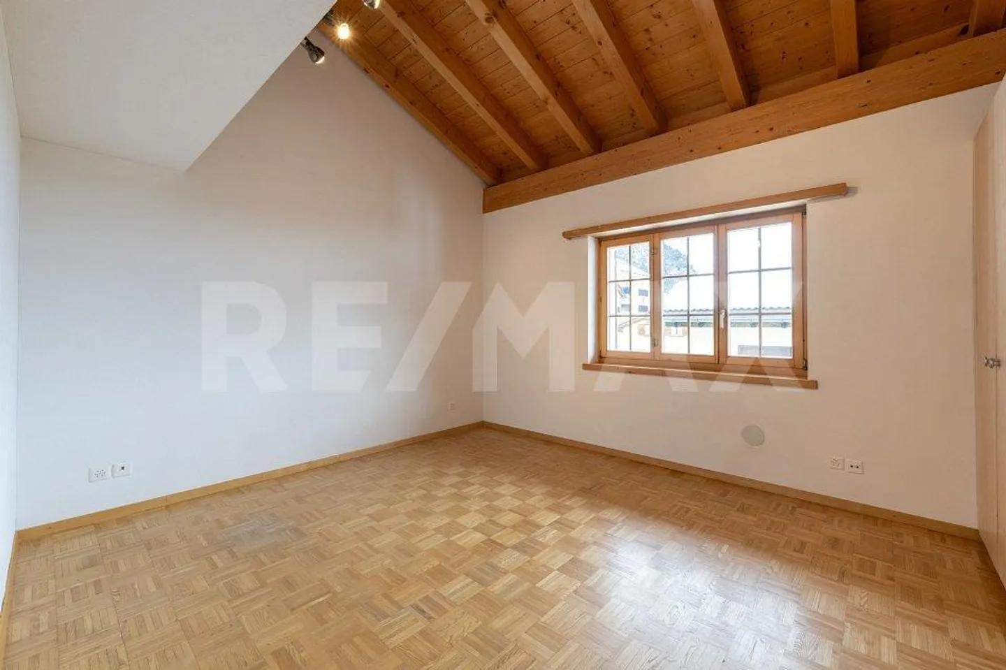 Appartamento attraente di 2,5 stanze con vista sulle montagne - Foto 8 di 10