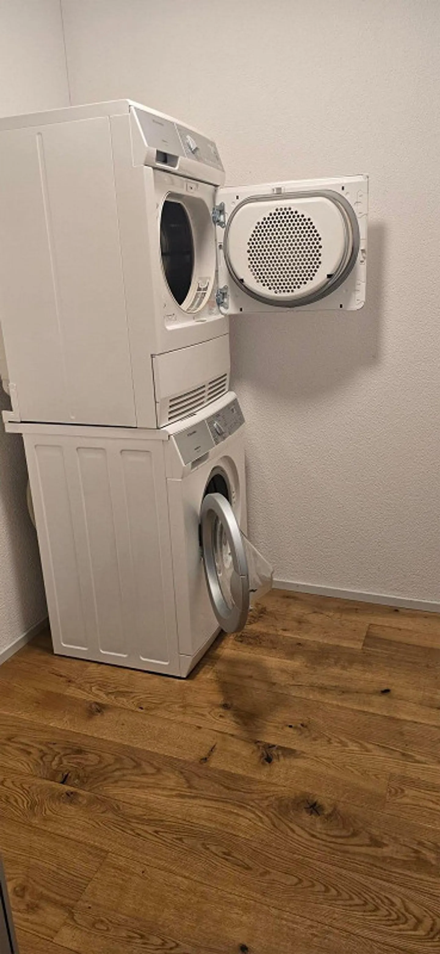 Loft unico ed esclusivo nel cuore di Laupen - Foto 9 di 13