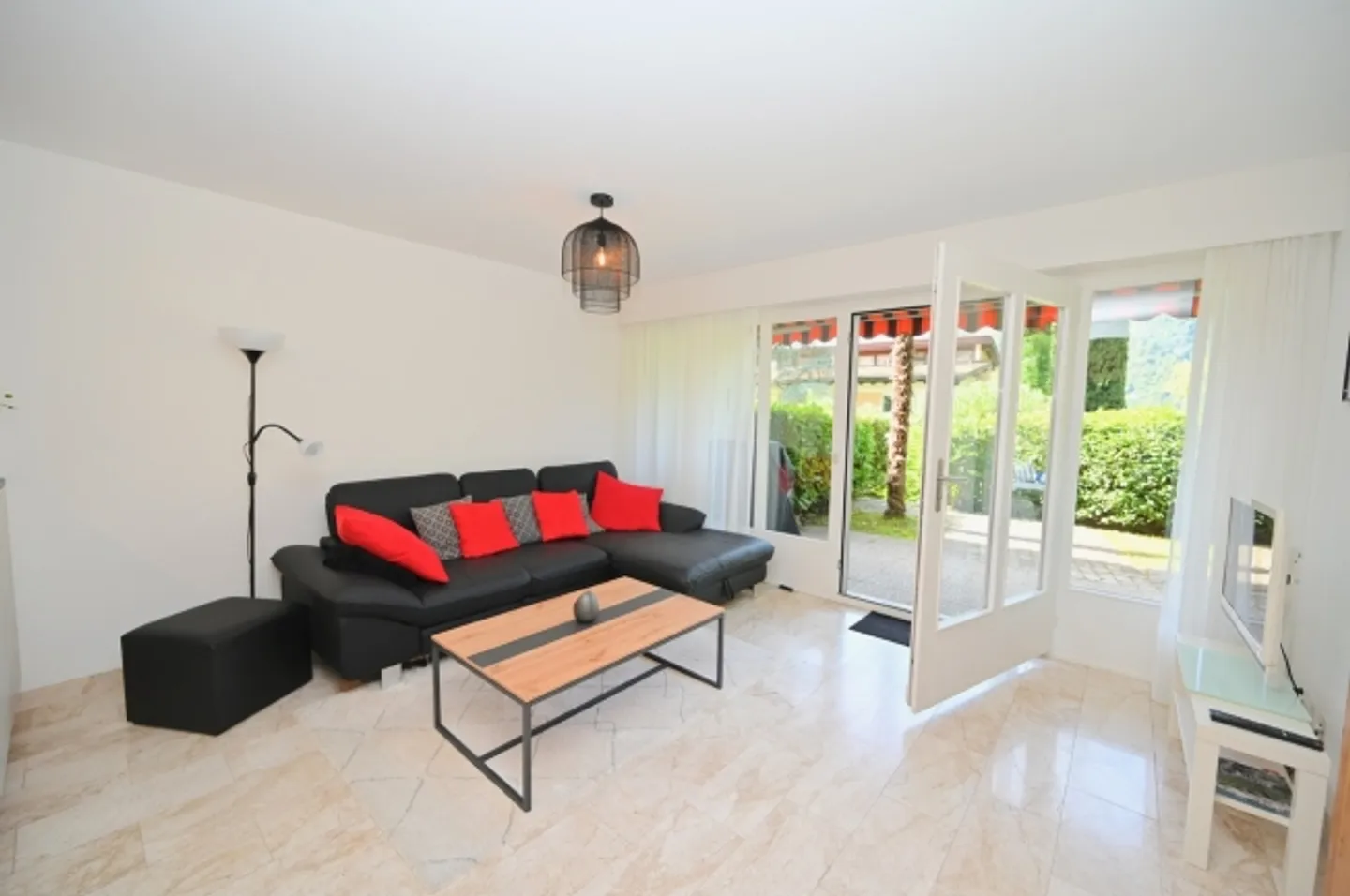 Casa vacanze - Vivere con una vista meravigliosa e un giardino - Foto 6 di 15