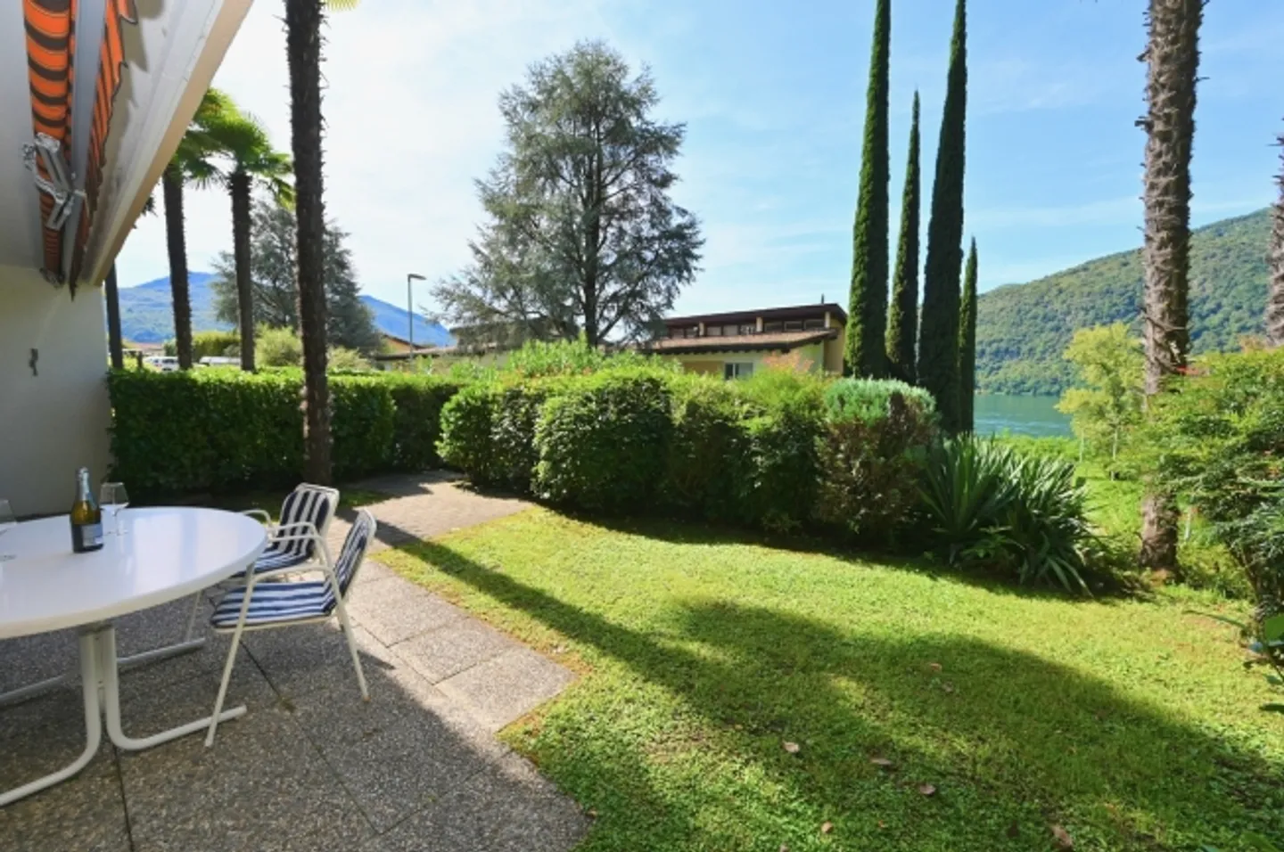 Casa vacanze - Vivere con una vista meravigliosa e un giardino - Foto 5 di 15
