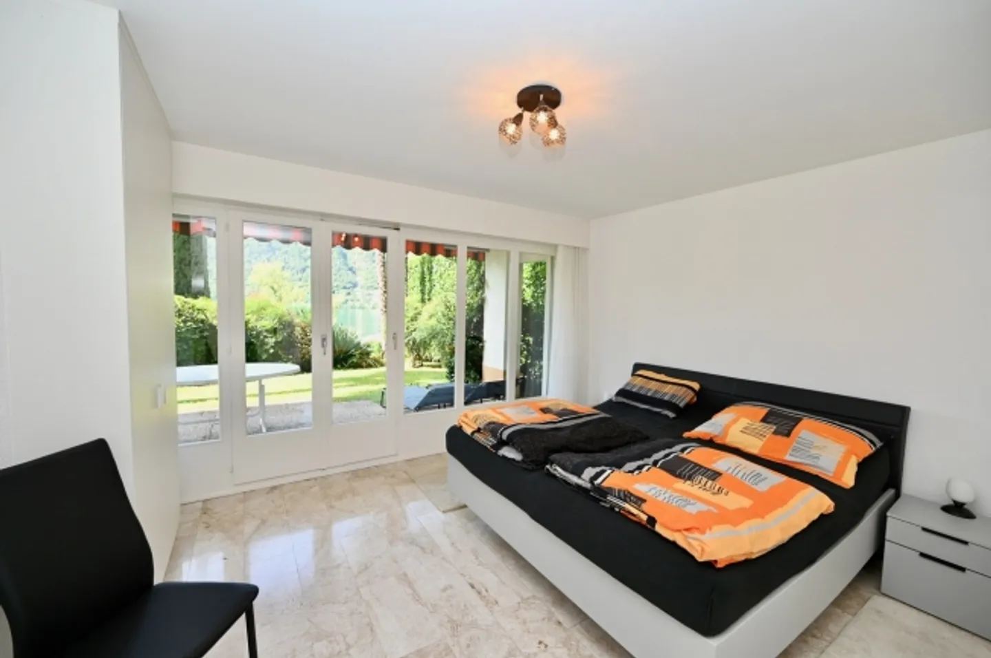 Casa vacanze - Vivere con una vista meravigliosa e un giardino - Foto 11 di 15