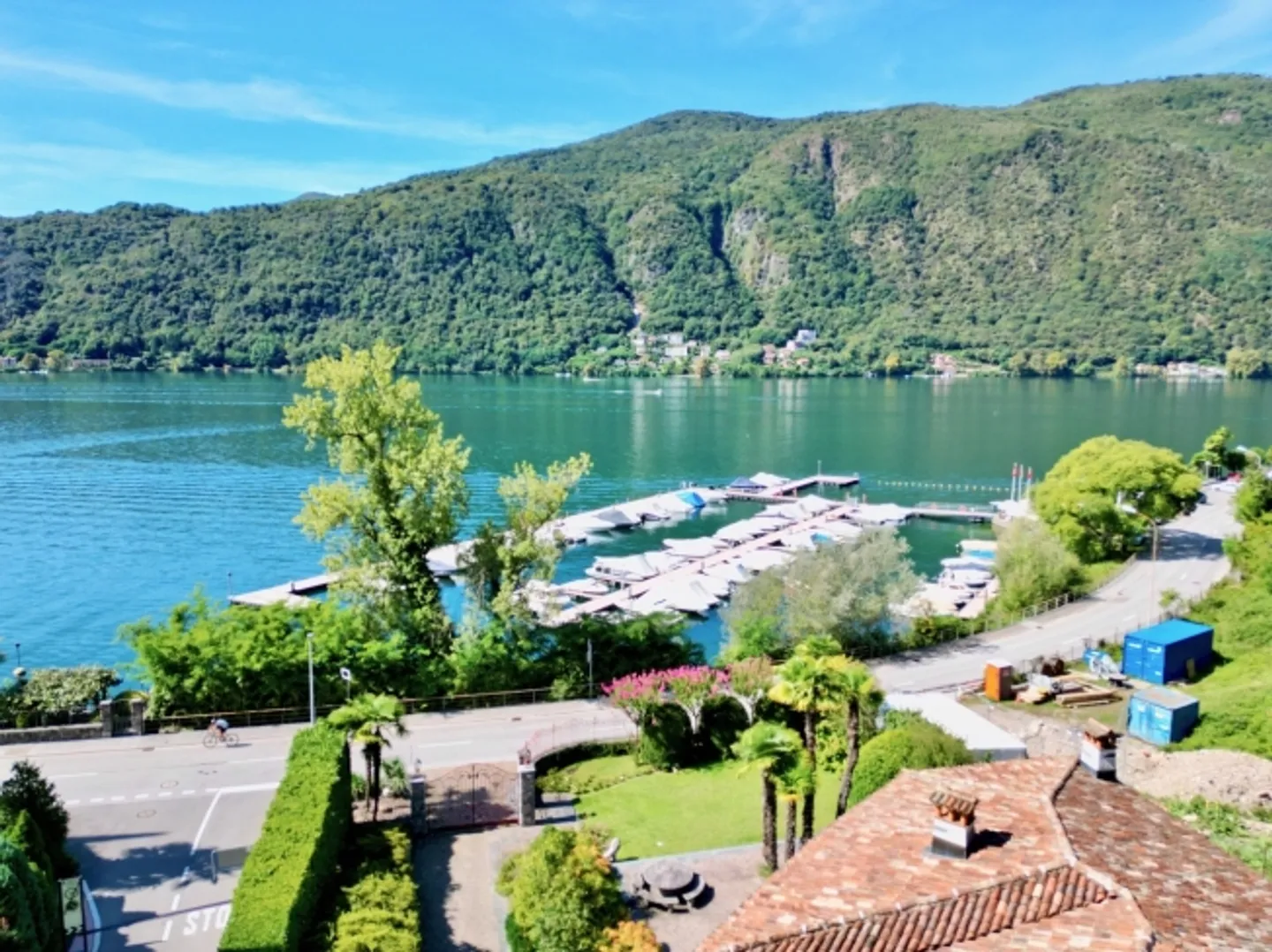 Casa vacanze - Vivere con una vista meravigliosa e un giardino - Foto 14 di 15