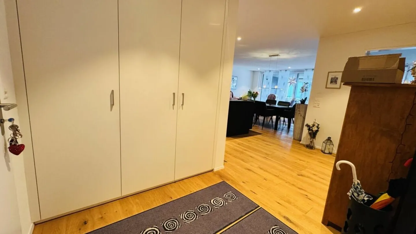 Modern Apartment with Large Terrace - Photo 7 of 11