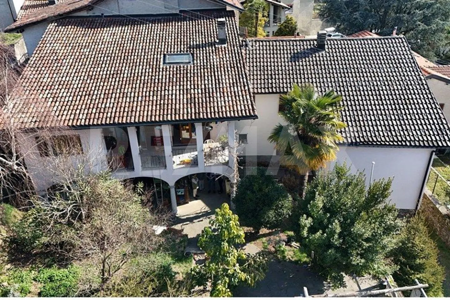 Two magnificent houses on a property with garden and forest - Photo 1 of 13