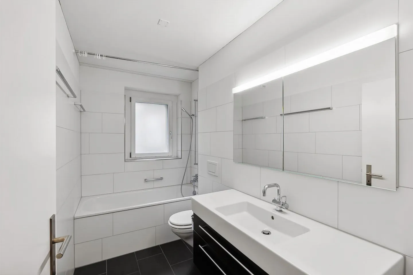 Exclusive 3.5-room apartment at Schaffhauserplatz - Photo 4 of 10