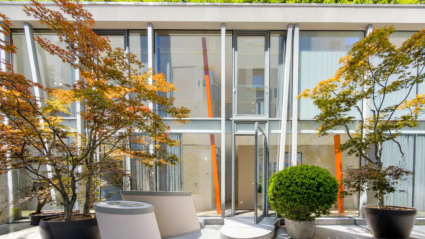 Contemporary Architecture in the Historic Center of Lugano - Photo 3 of 17