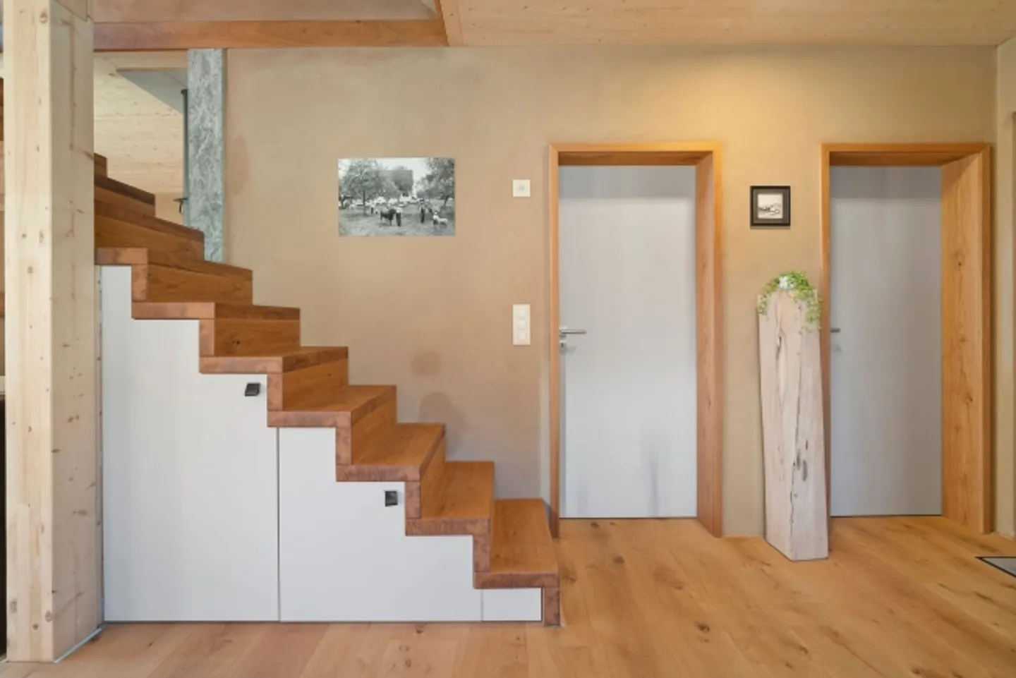 Maison en bois indépendante de 3 pièces avec vue panoramique à Galgenen - Photo 7 sur 13