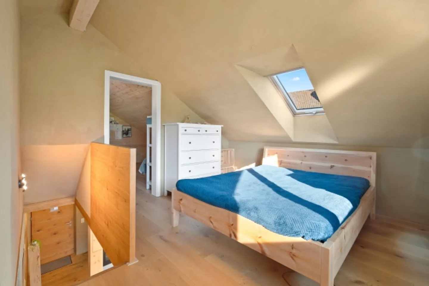 Maison en bois indépendante de 3 pièces avec vue panoramique à Galgenen - Photo 9 sur 13