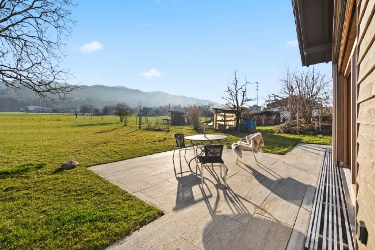 Maison en bois indépendante de 3 pièces avec vue panoramique à Galgenen - Photo 12 sur 13