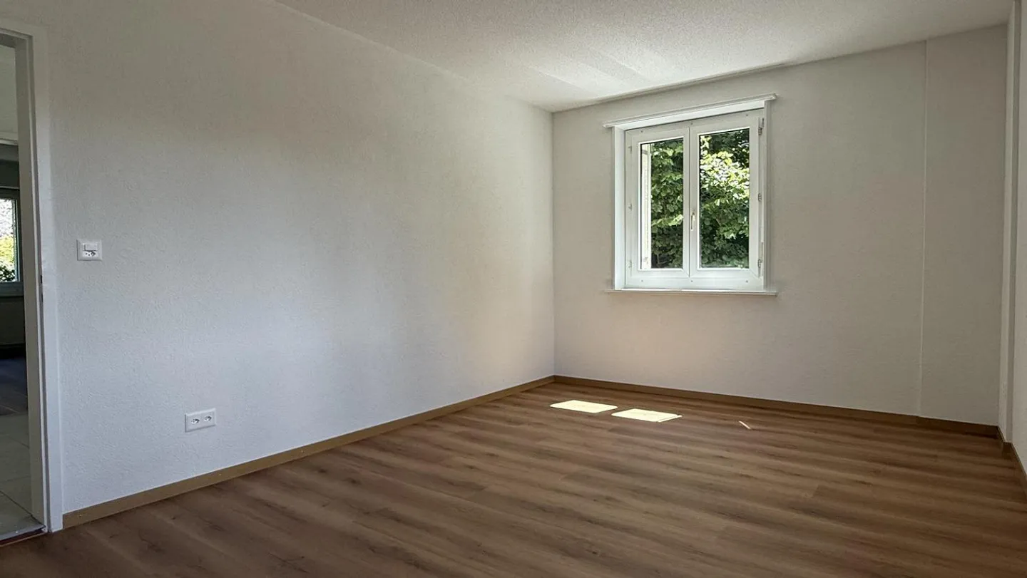 Appartement rénové de 2,5 pièces à Berne - Photo 4 sur 8