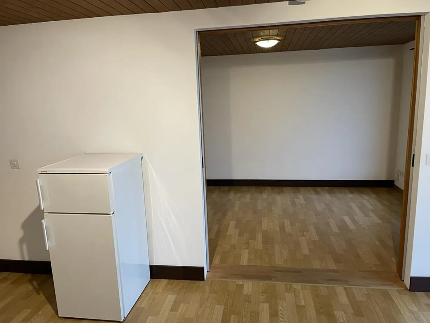 Charmante Wohnung mit Seeblick - Foto 3 von 12