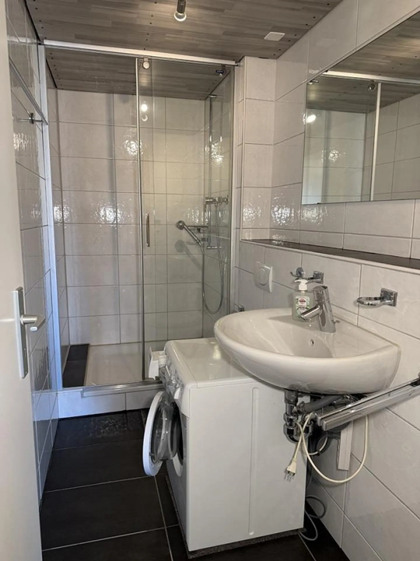 Charmante Wohnung mit Seeblick - Foto 7 von 12