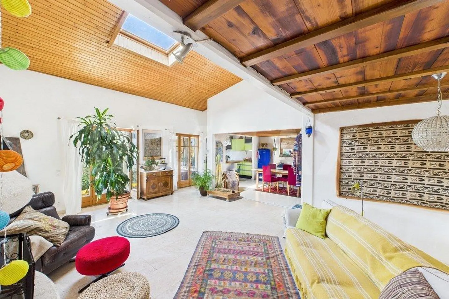 Two magnificent houses on a property with garden and forest - Photo 7 of 13